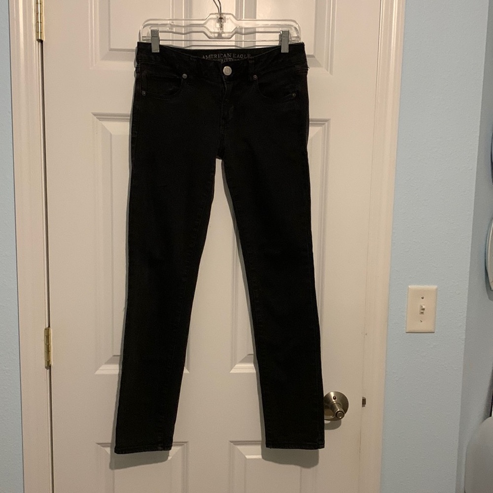 American Eagle black skinny Jean sz 4